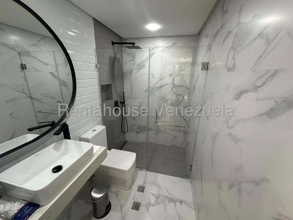 Oficina en Las Mercedes, Caracas