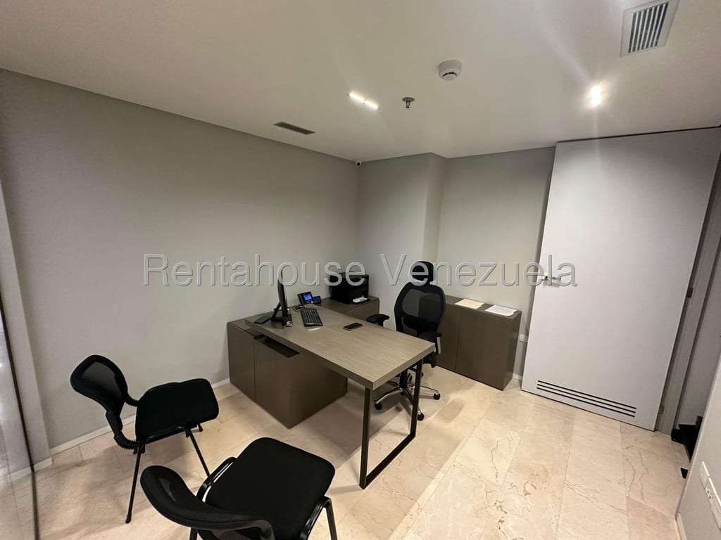 Oficina en Las Mercedes, Caracas