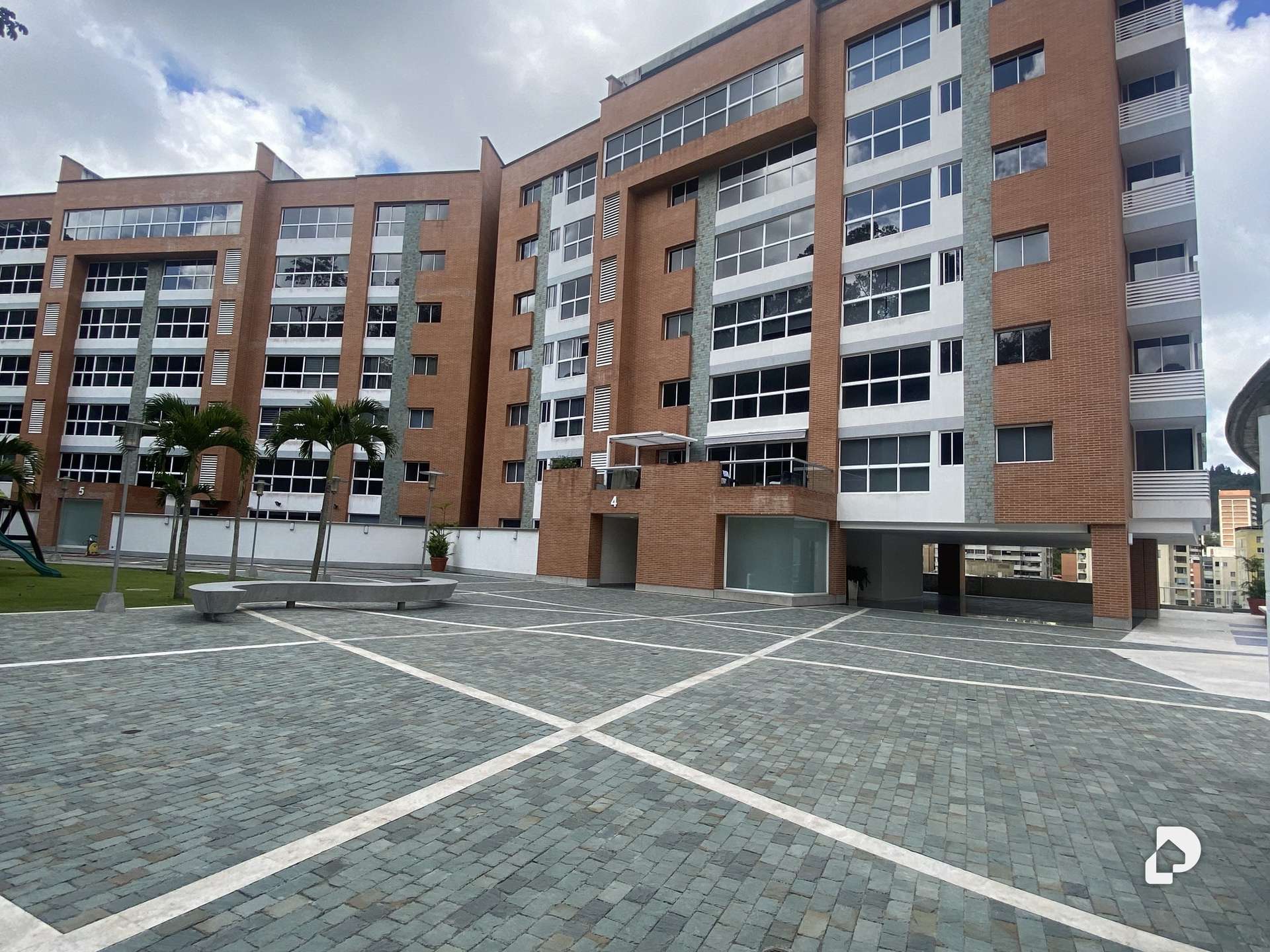 Apartment in La Boyera, Caracas – 1