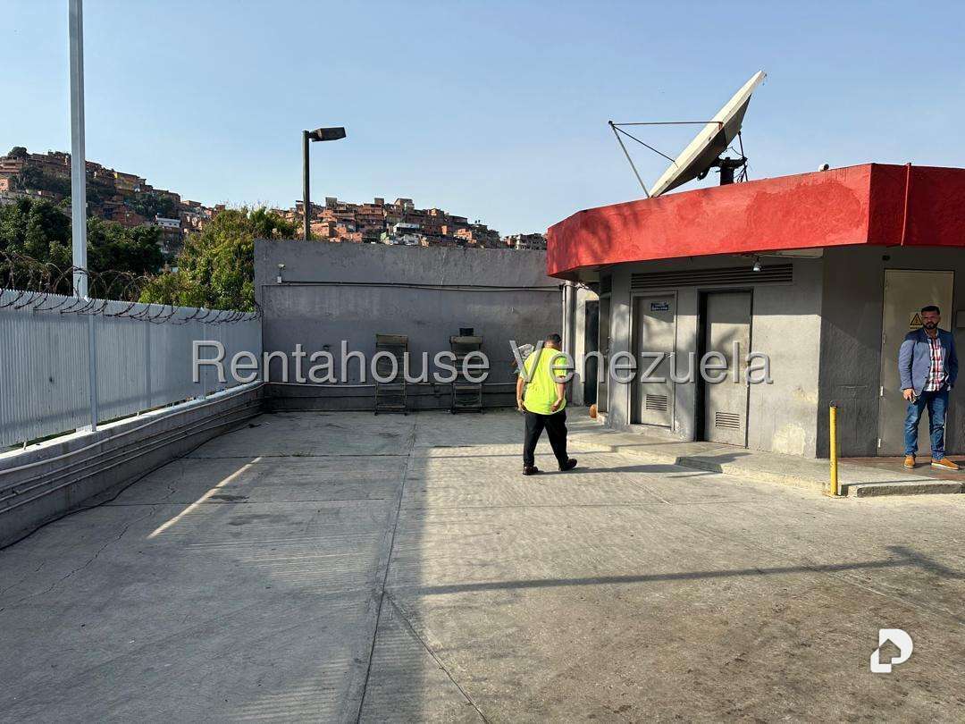 Local comercial en Terrazas del Ávila, Caracas – 11