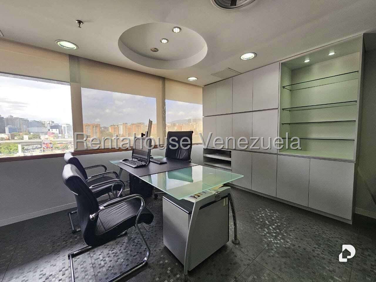 Office in Chuao, Caracas – 18
