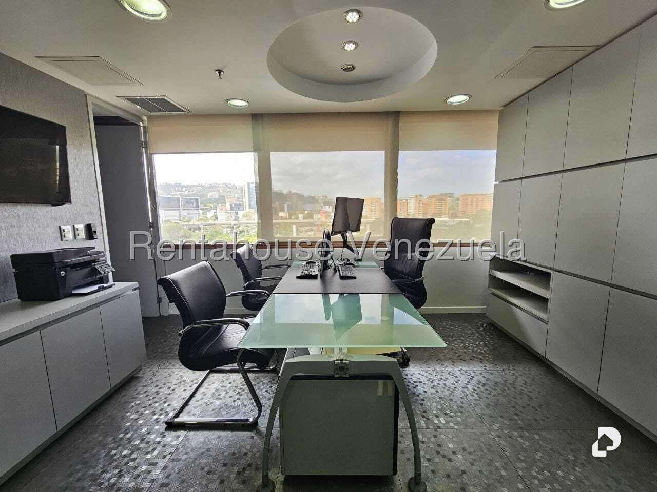Office in Chuao, Caracas – 11