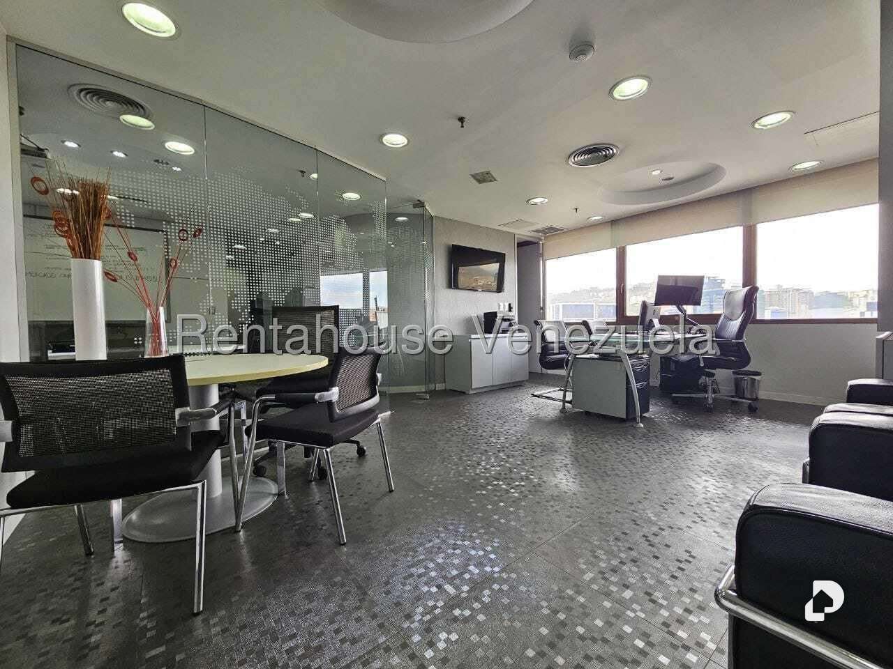 Office in Chuao, Caracas – 12