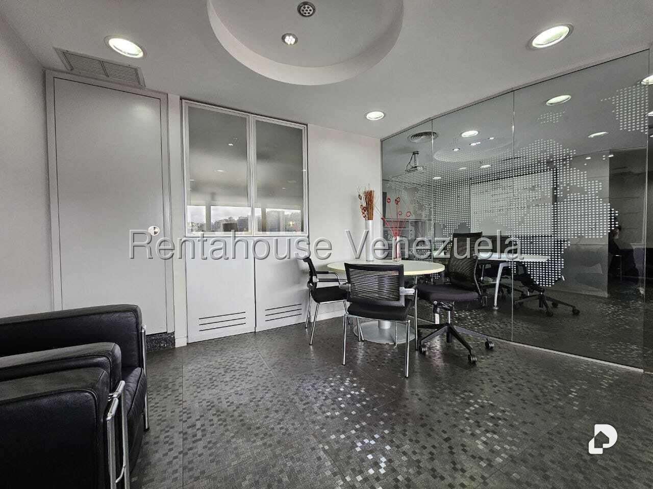 Office in Chuao, Caracas – 19