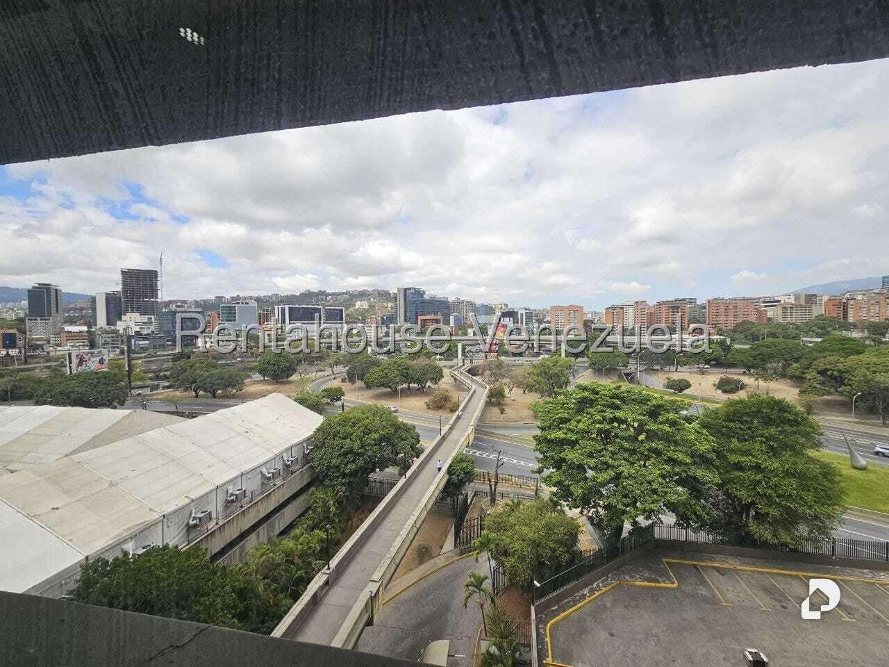 Office in Chuao, Caracas – 29