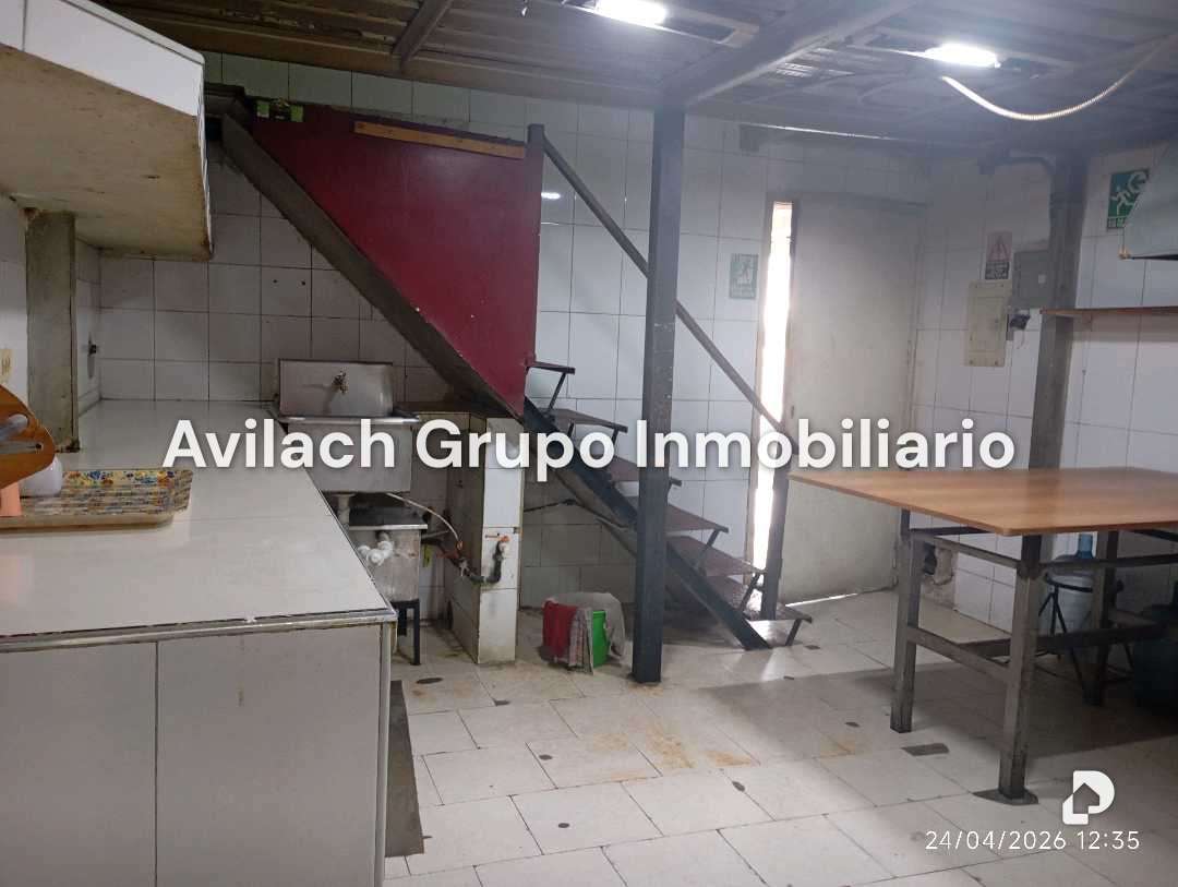 Local comercial en Valencia – 17