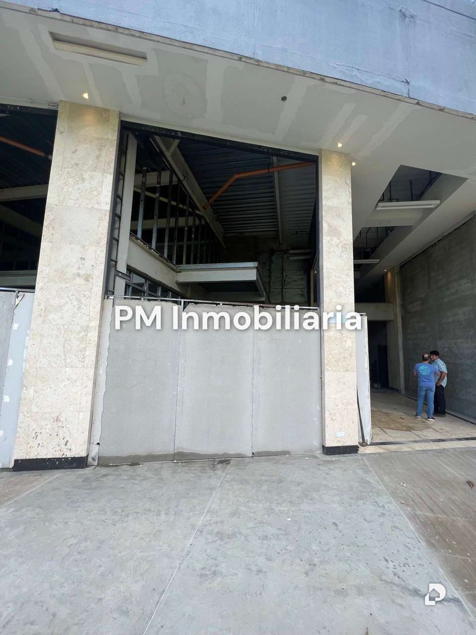 Local comercial en Cerro Verde, Caracas – 3