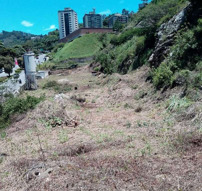 Terreno en Lomas de Prados del Este, Caracas - 1