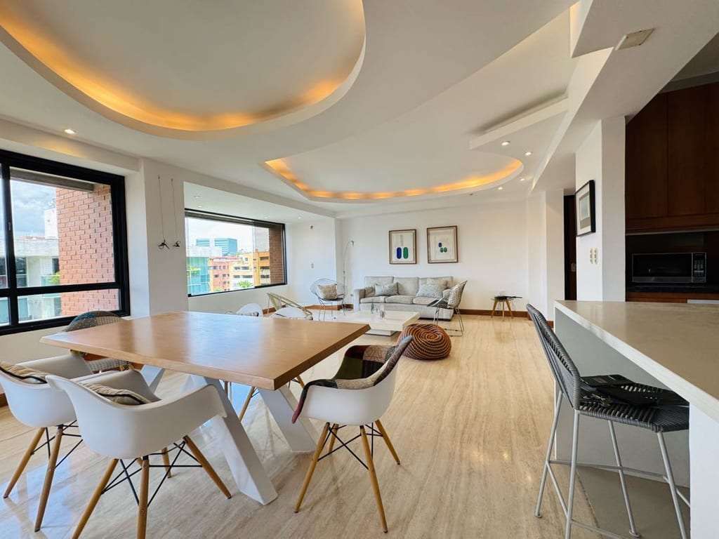 Apartamento en Campo Alegre, Caracas - 1