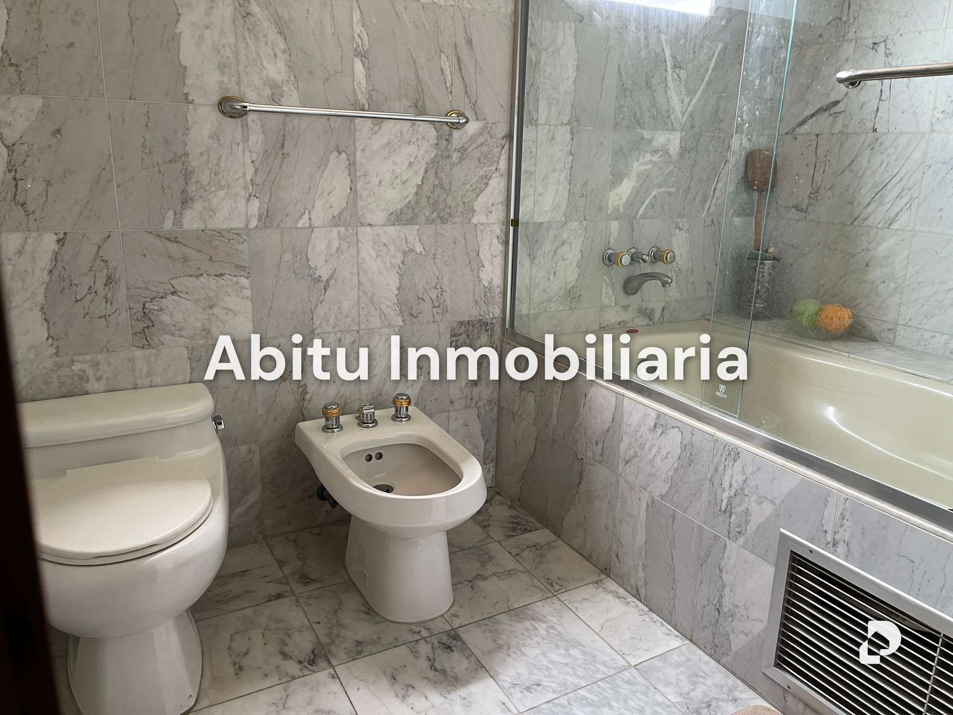 Apartamento en Lomas de La Lagunita, Caracas – 9