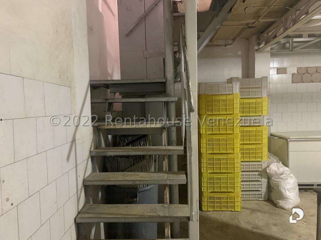 Edificio en Los Rosales, Caracas – 15