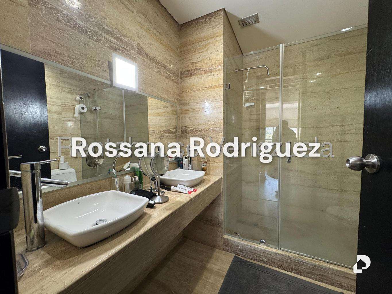 Apartamento en Las Mercedes, Caracas – 15