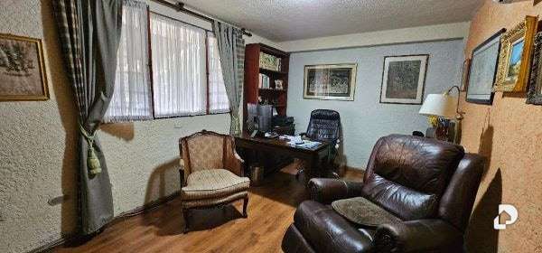 Casa en La Lagunita, Caracas – 9