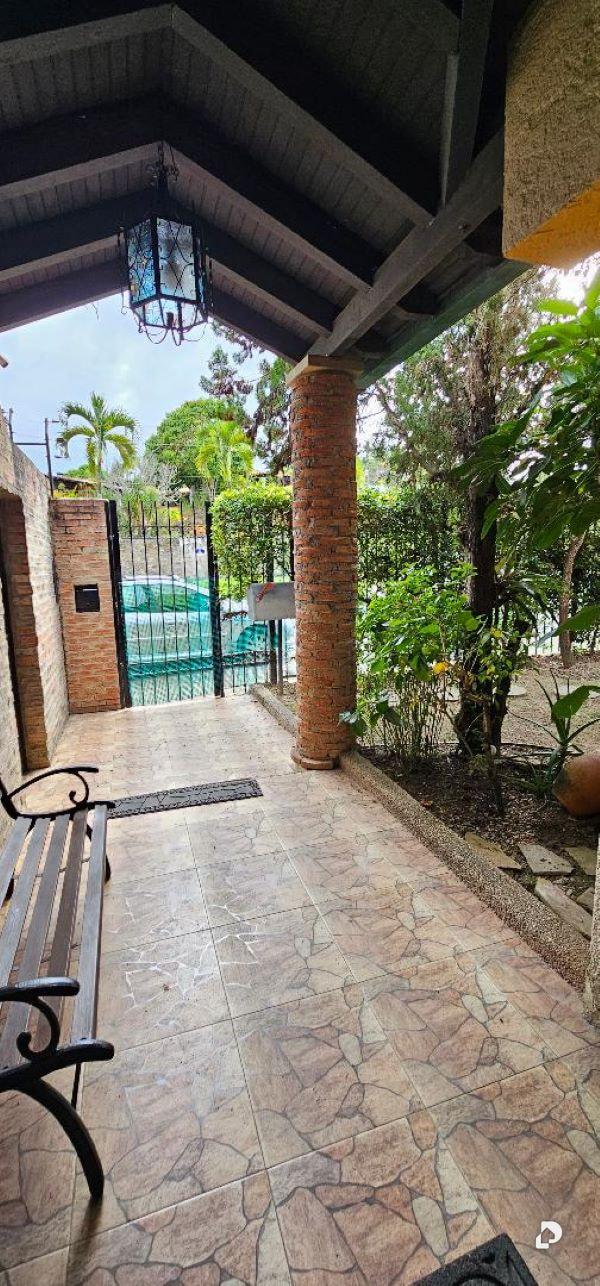 Casa en La Lagunita, Caracas – 4