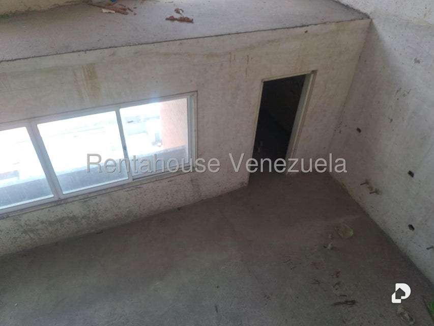 Apartamento en El Rosal, Caracas – 10