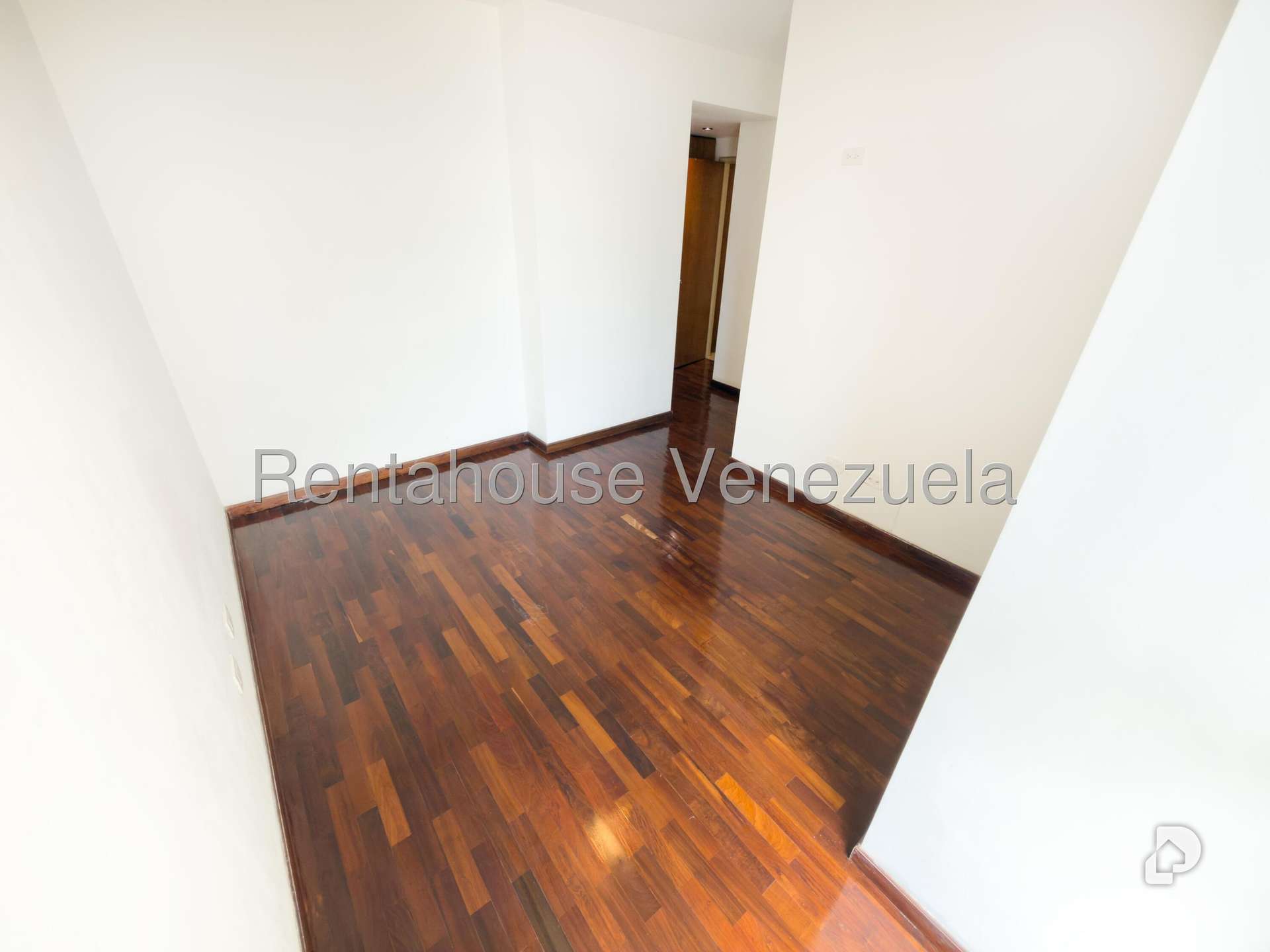Apartamento en Lomas de Las Mercedes, Caracas – 22
