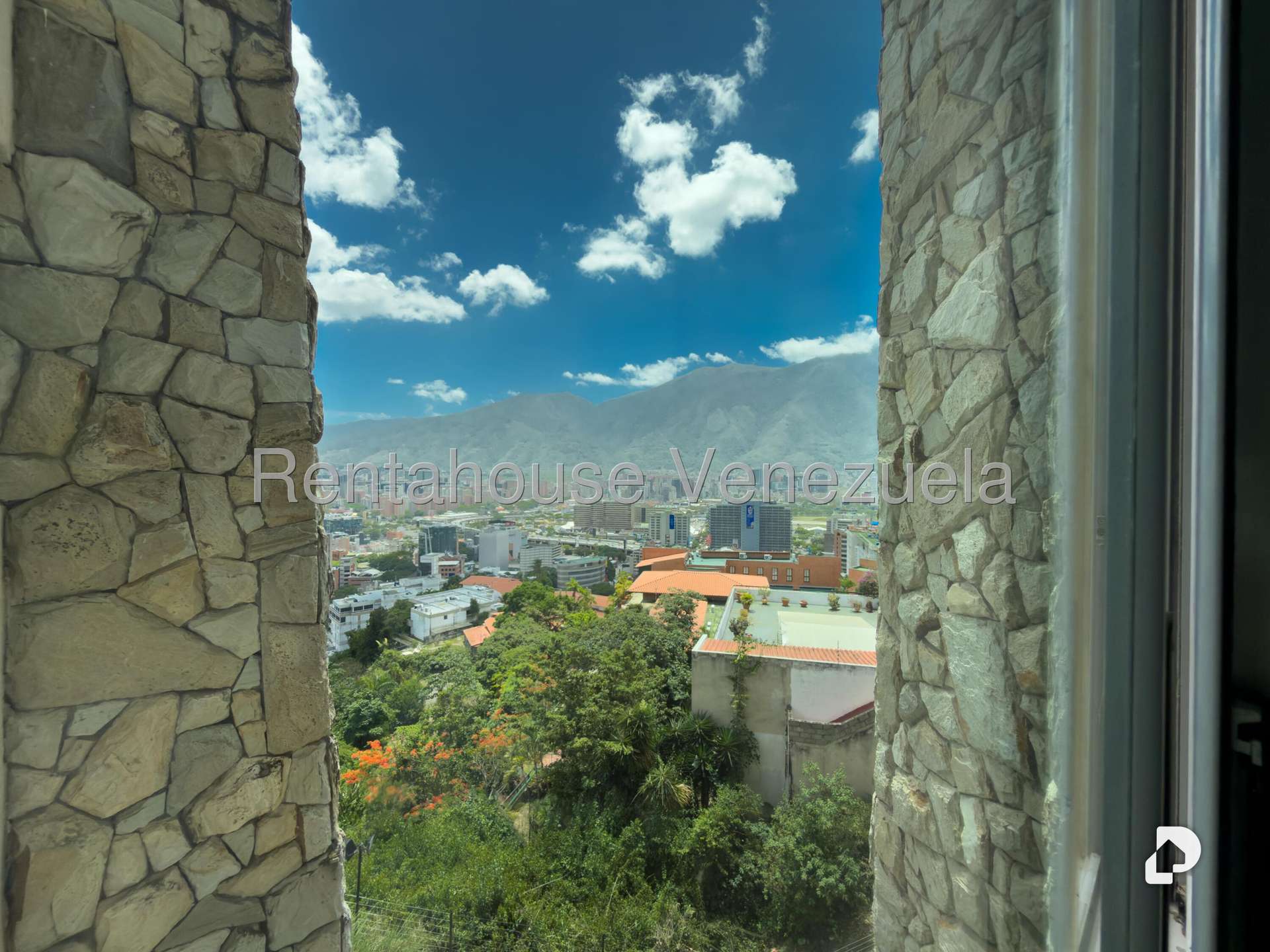 Apartamento en Lomas de Las Mercedes, Caracas – 23