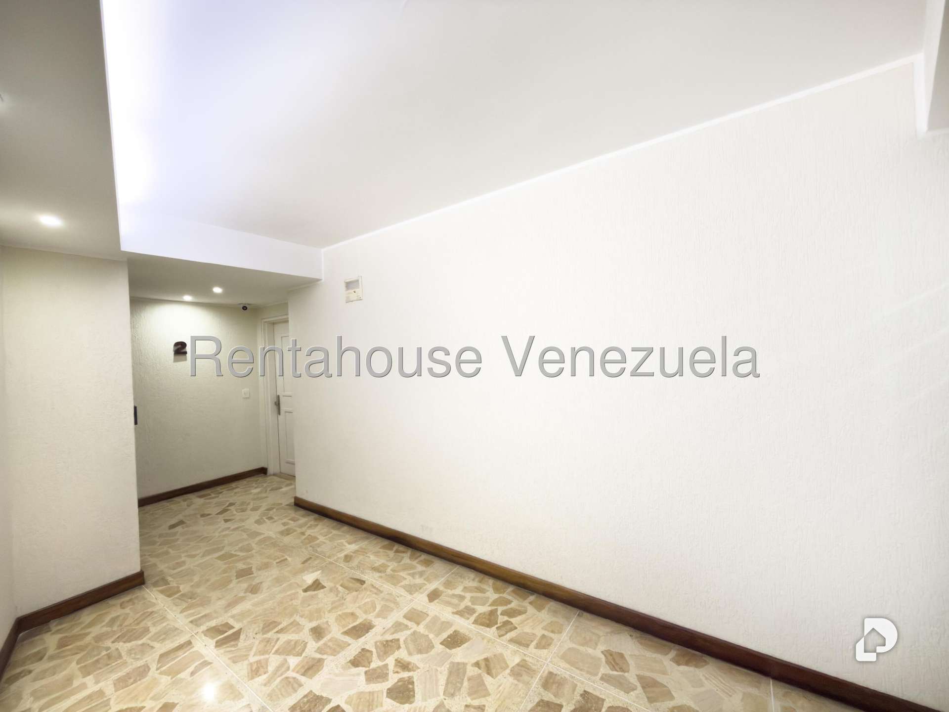Apartamento en Lomas de Las Mercedes, Caracas – 30
