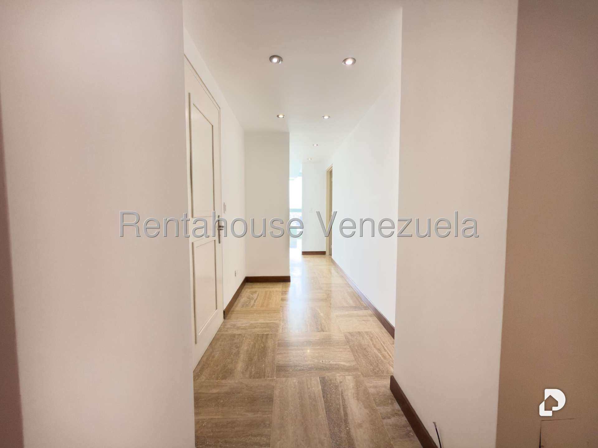 Apartamento en Lomas de Las Mercedes, Caracas – 11