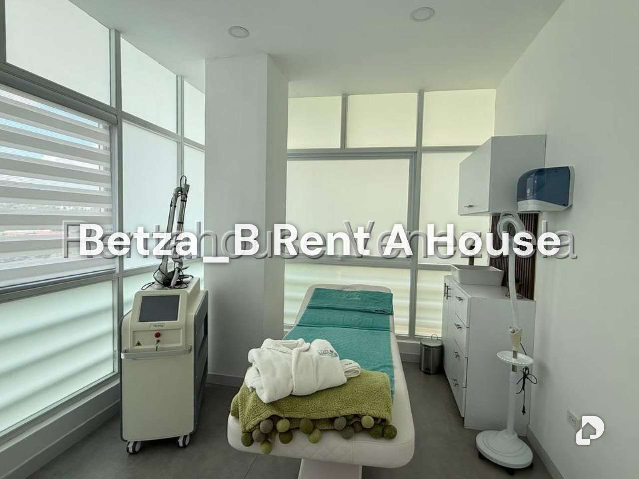 Local comercial en La Lagunita, Caracas – 14