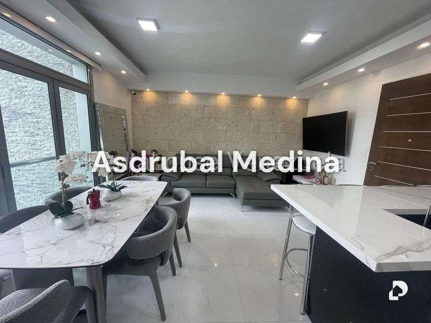 Apartamento en Santa Fe Sur, Caracas – 2