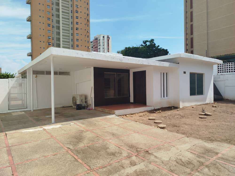 Casa en Avenida Bella Vista, Maracaibo - 1