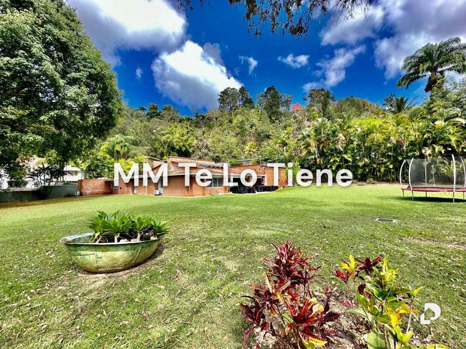 Casa en La Lagunita, Caracas – 30