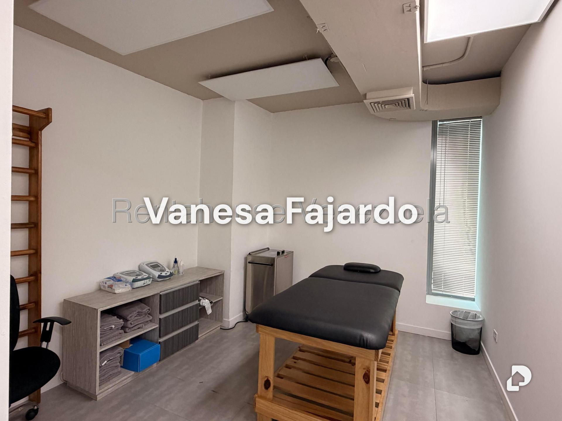 Oficina en Las Mercedes, Caracas – 4