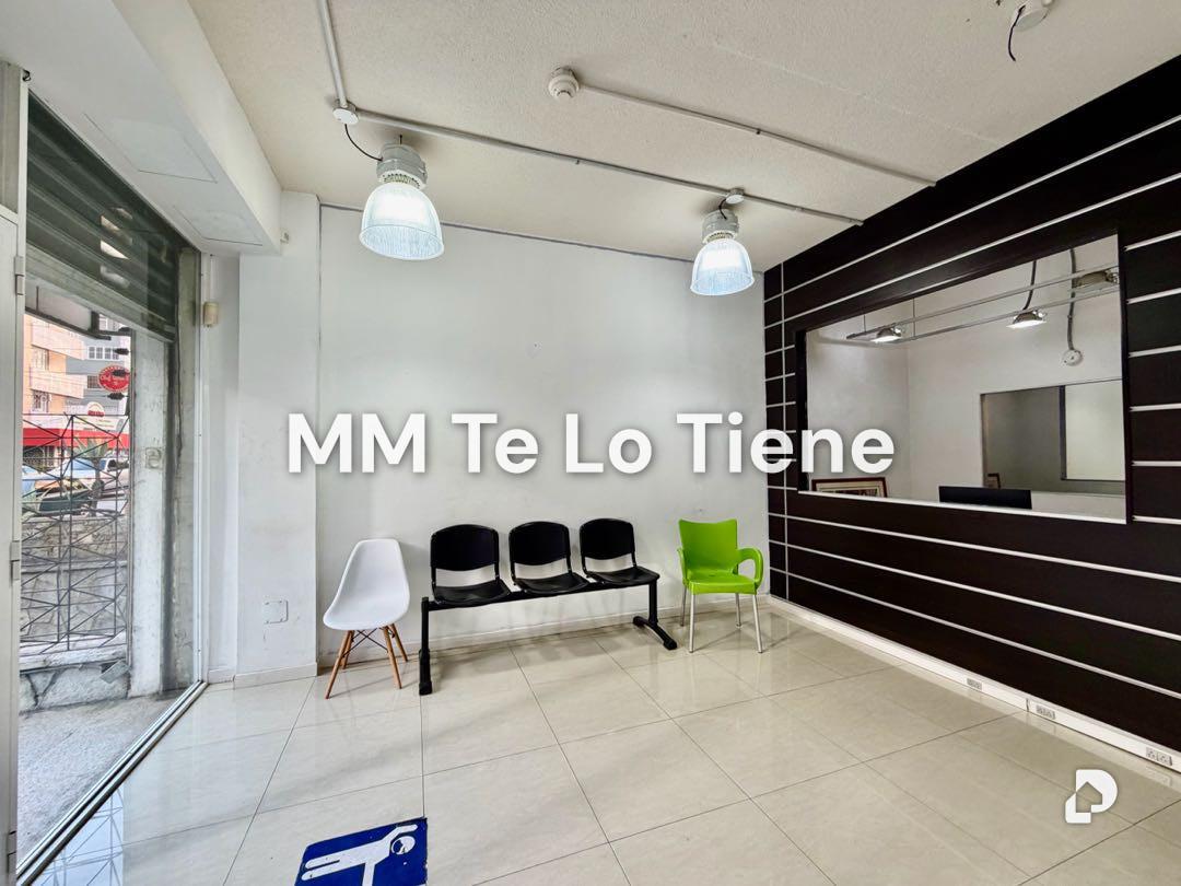 Local comercial en Los Palos Grandes, Caracas – 2