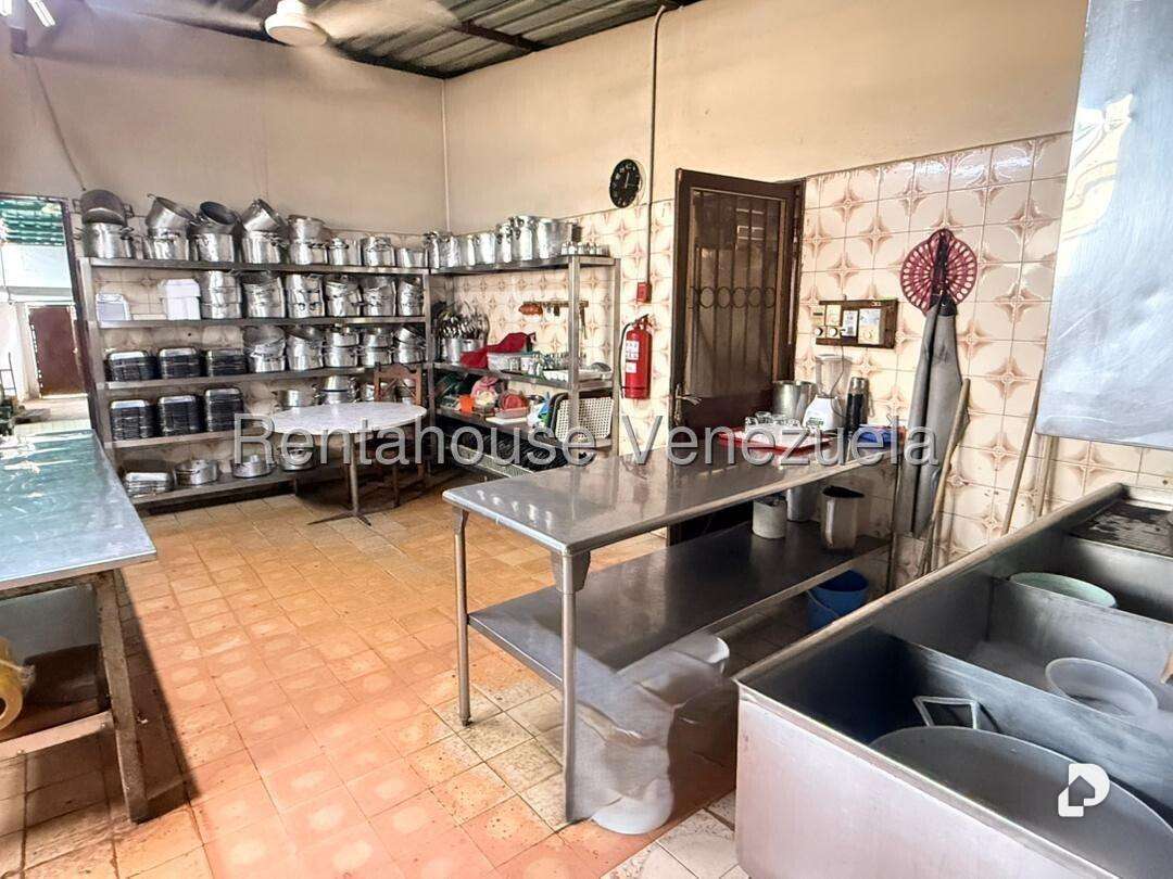 Local comercial en Hoyo de La Puerta, Caracas – 16