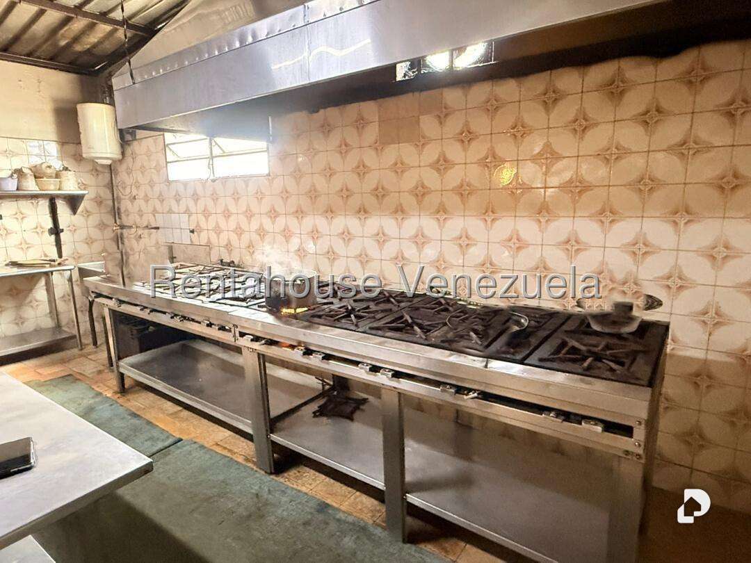 Local comercial en Hoyo de La Puerta, Caracas – 13