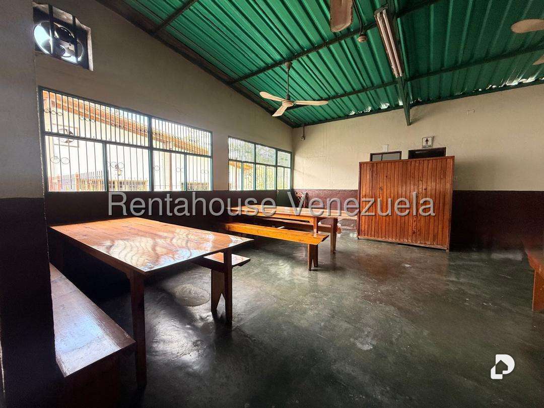 Local comercial en Hoyo de La Puerta, Caracas – 6