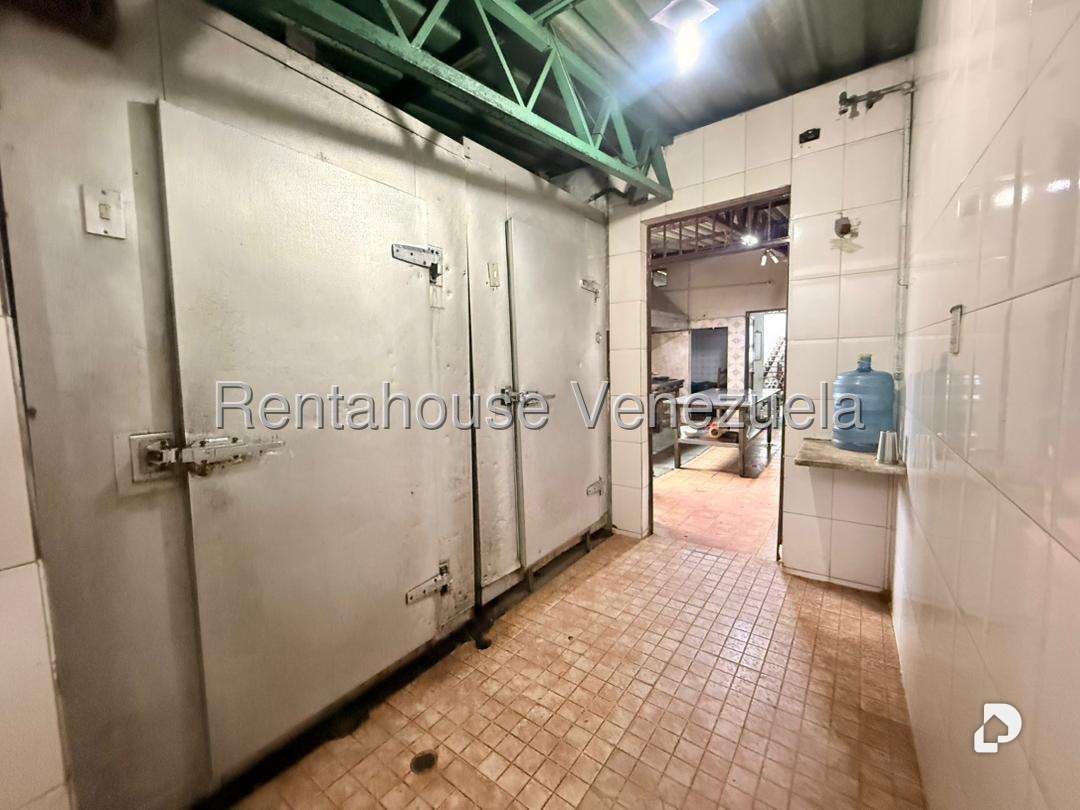 Local comercial en Hoyo de La Puerta, Caracas – 21