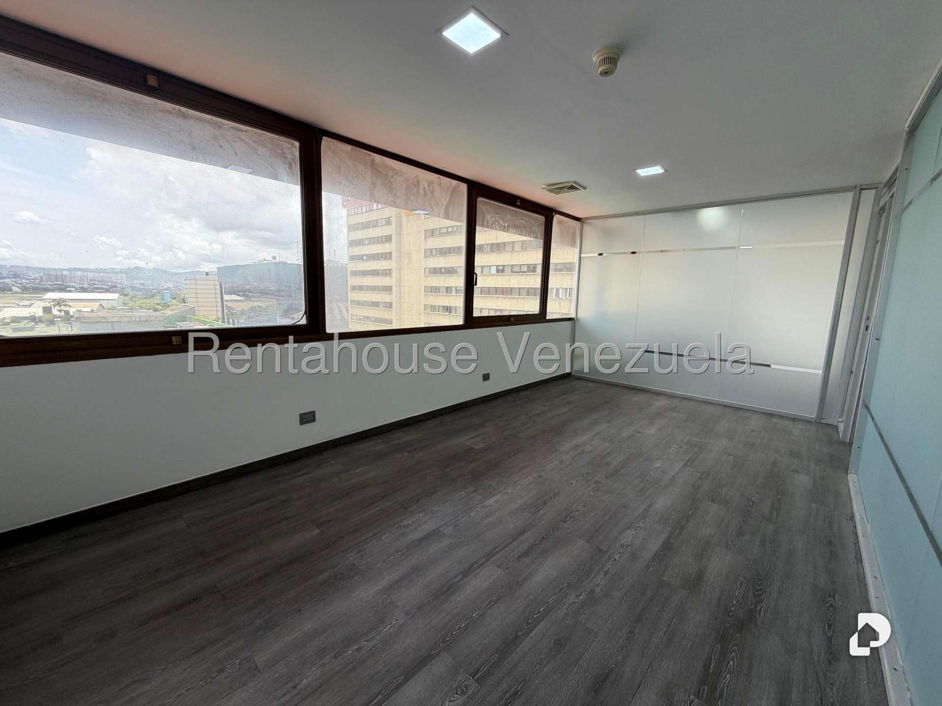 Oficina en Chuao, Caracas – 10