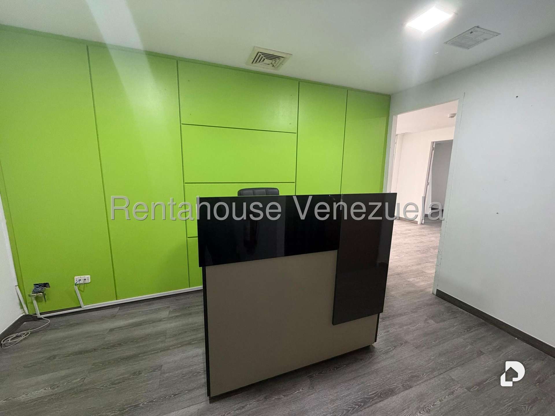 Oficina en Chuao, Caracas – 17