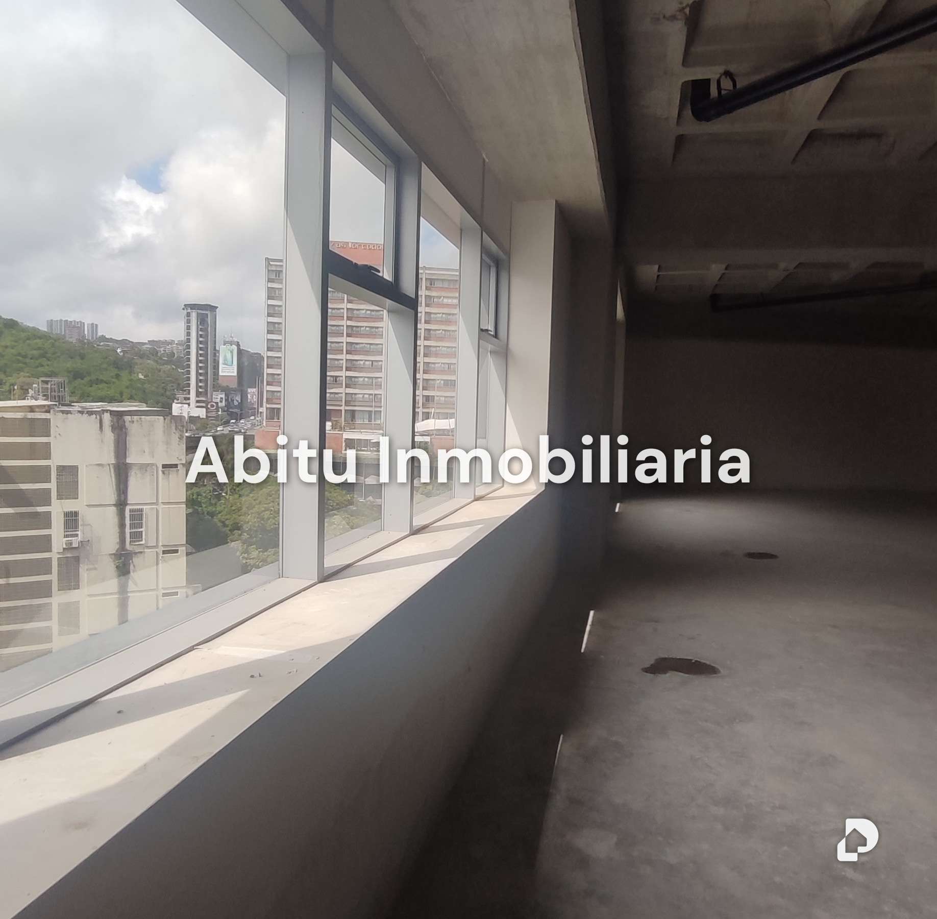Oficina en Las Mercedes, Caracas – 6