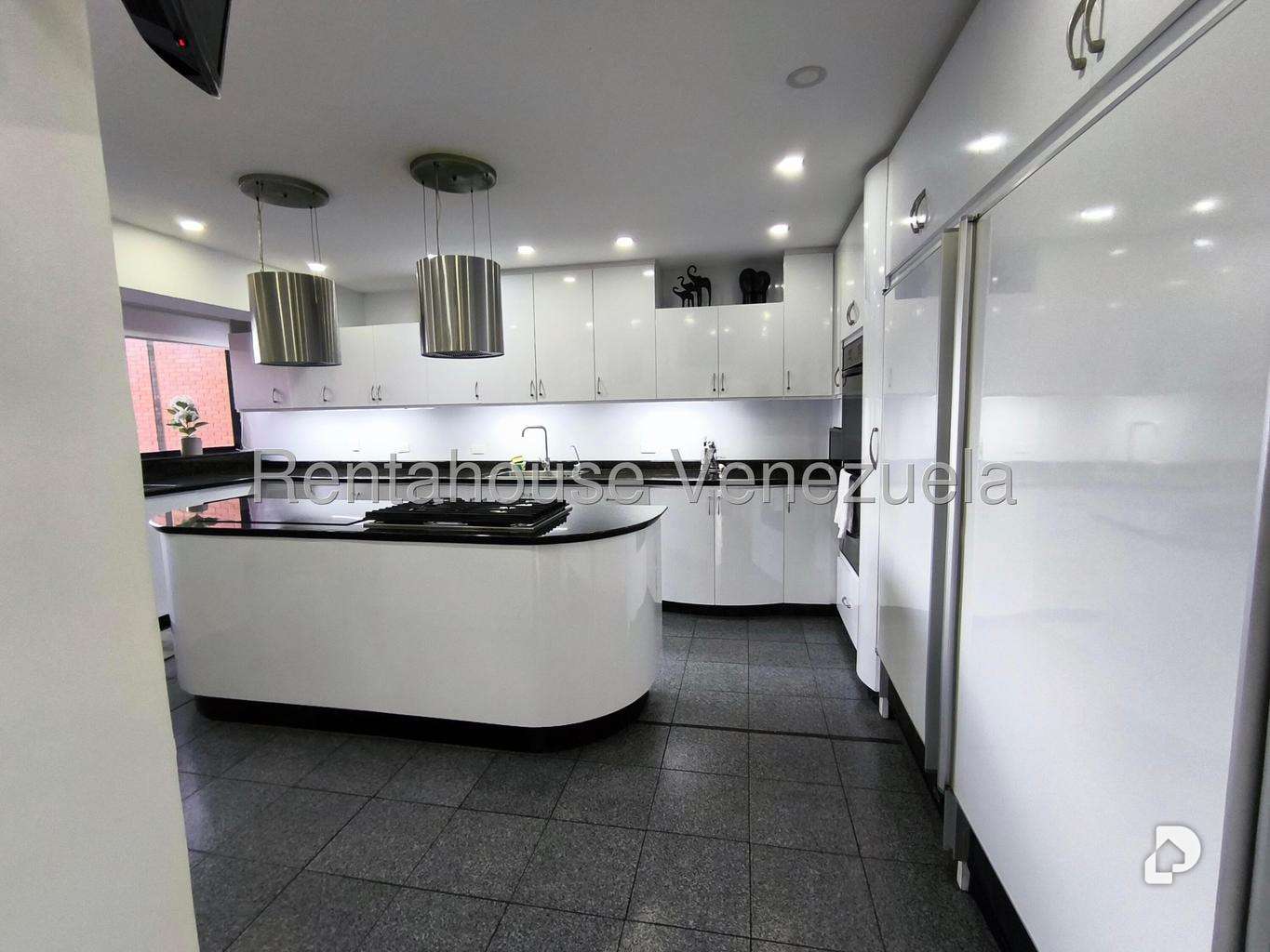 Apartamento en Santa Fe Norte, Caracas – 17