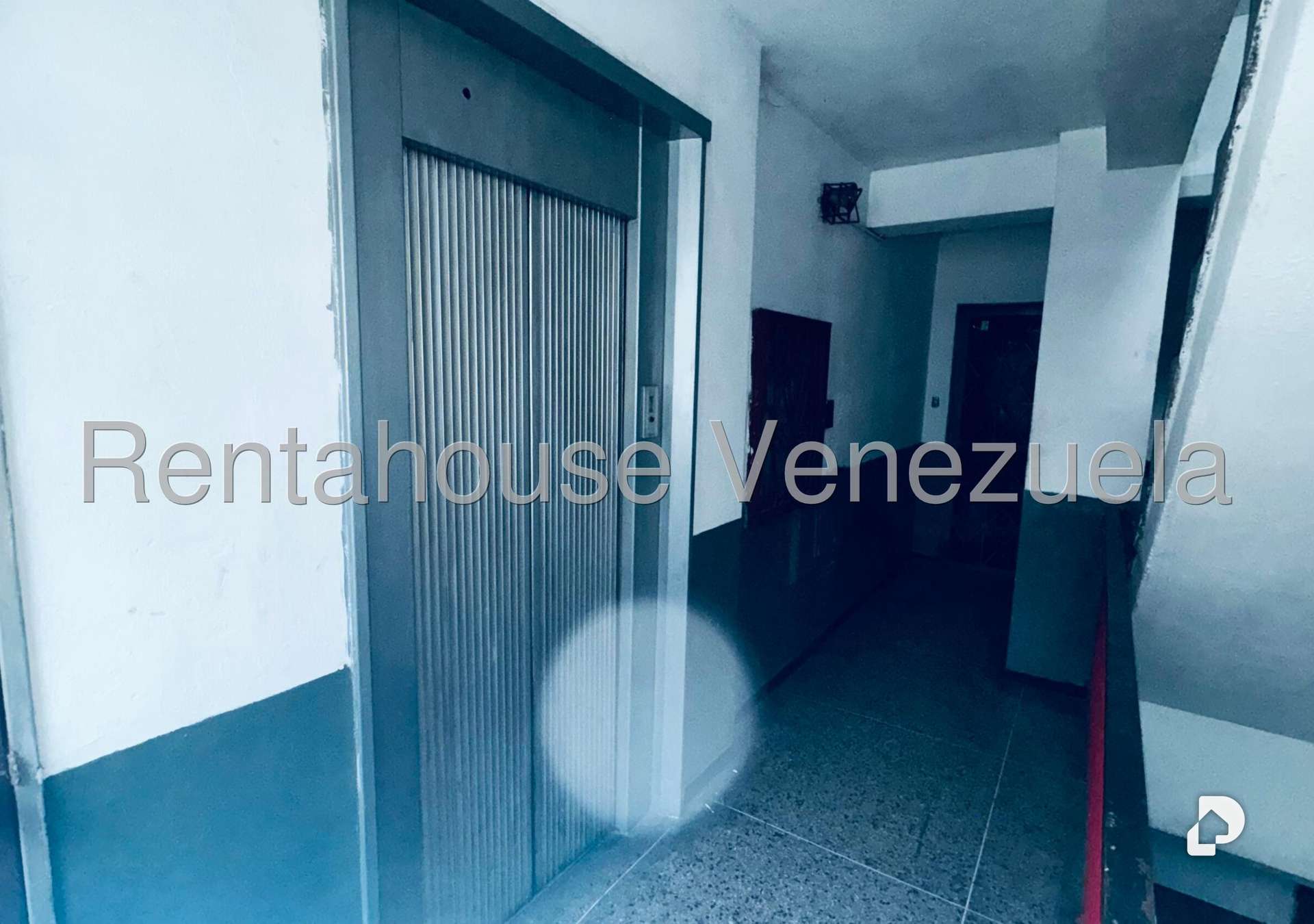 Edificio en Parroquia Altagracia, Caracas – 18