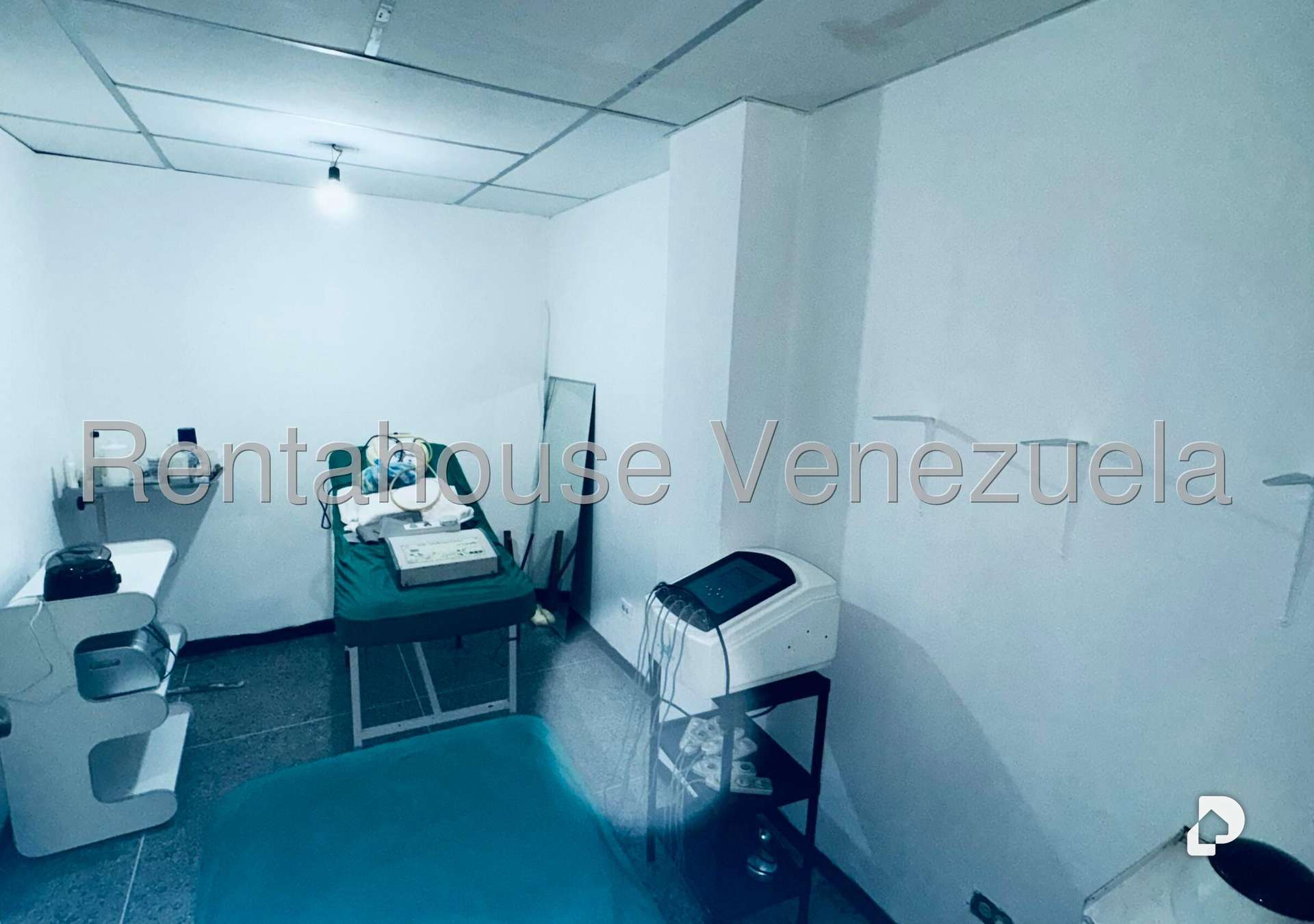 Edificio en Parroquia Altagracia, Caracas – 27