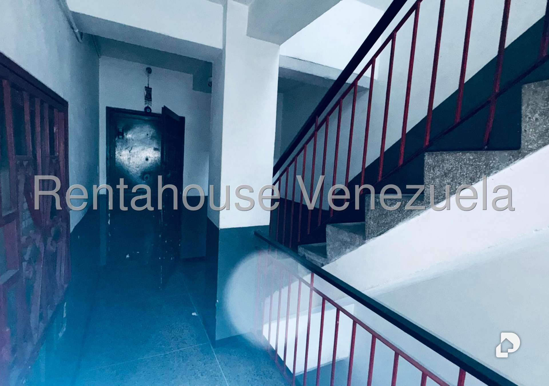 Edificio en Parroquia Altagracia, Caracas – 21