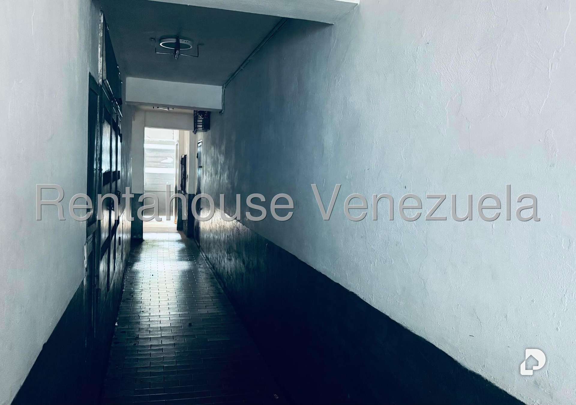 Edificio en Parroquia Altagracia, Caracas – 15