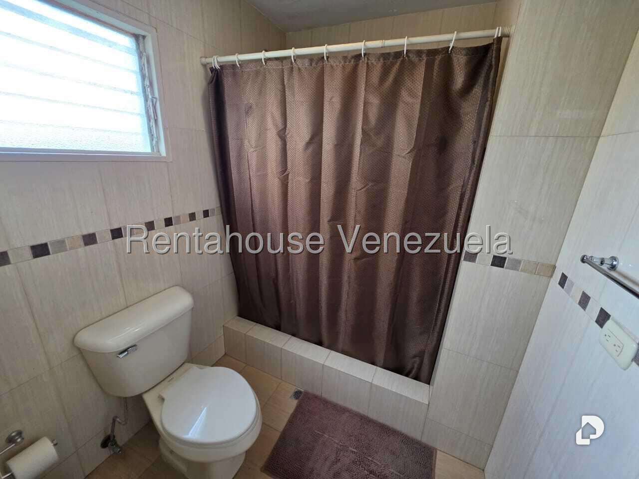 Apartamento en Los Naranjos (del Cafetal), Caracas – 17