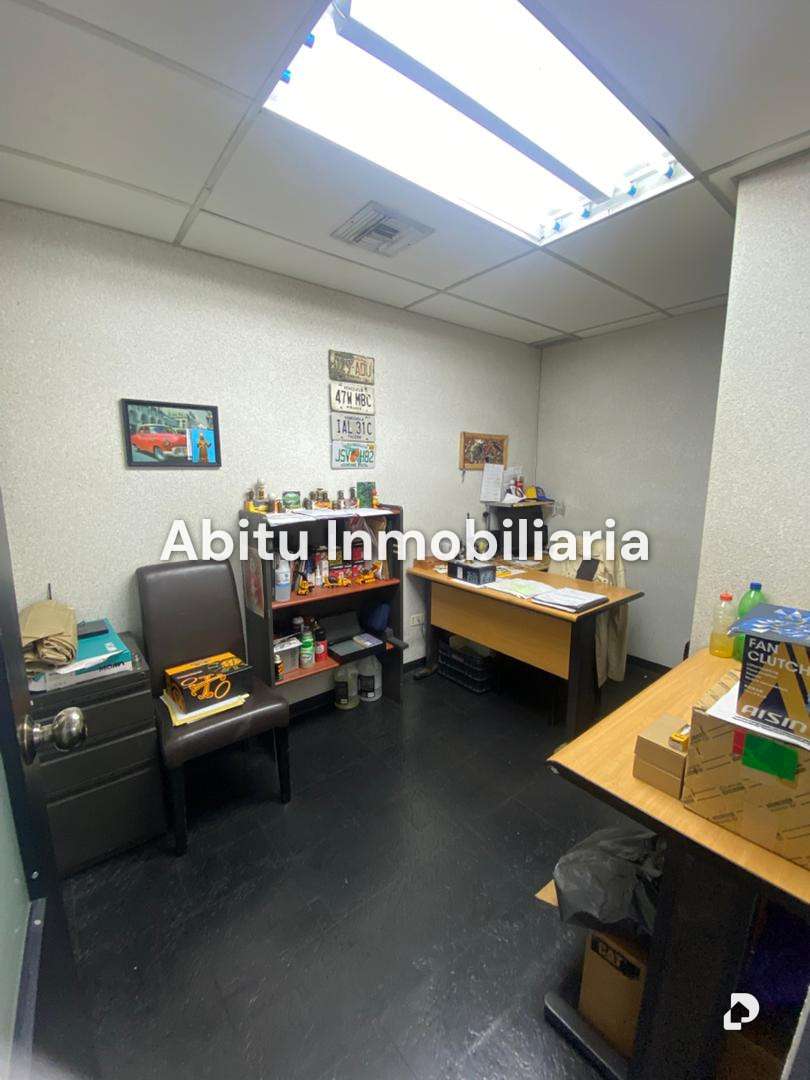 Oficina en El Rosal, Caracas – 12