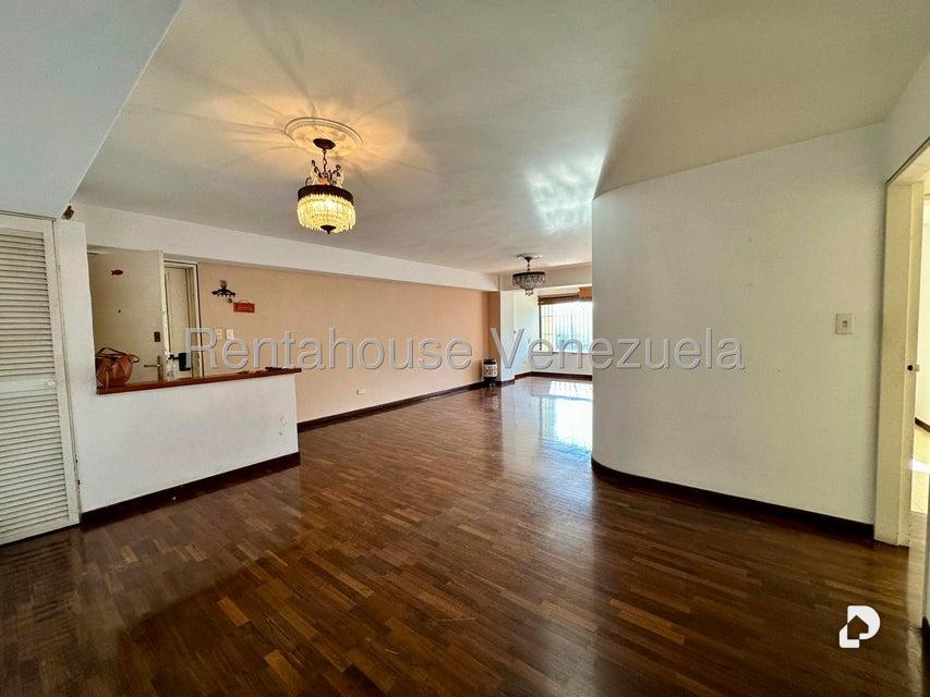 Apartamento en Las Esmeraldas, Caracas – 5