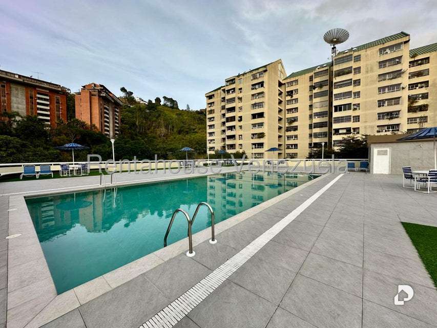 Apartamento en Las Esmeraldas, Caracas – 18