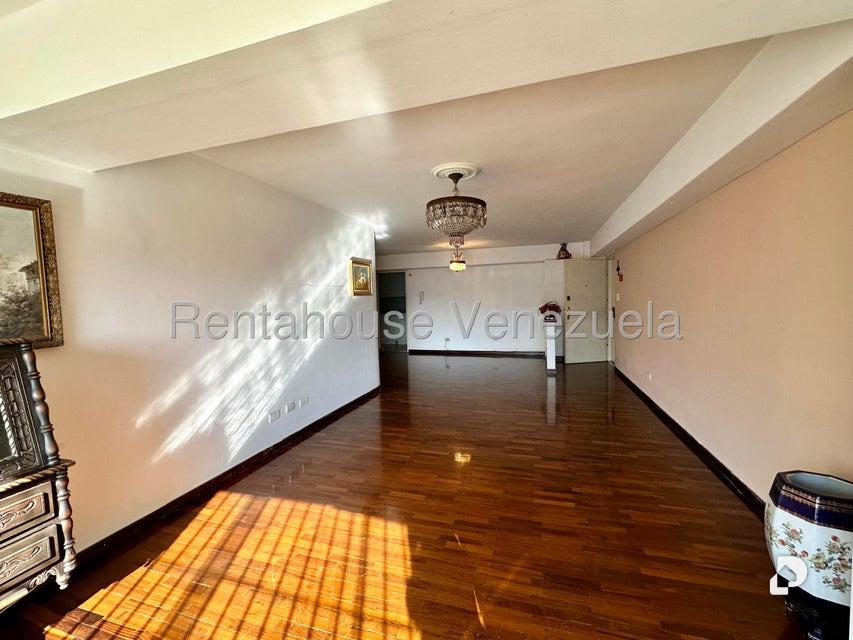 Apartamento en Las Esmeraldas, Caracas – 4