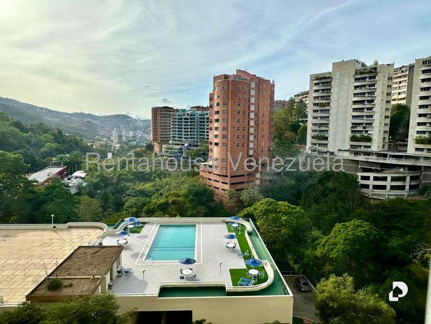 Apartamento en Las Esmeraldas, Caracas – 16