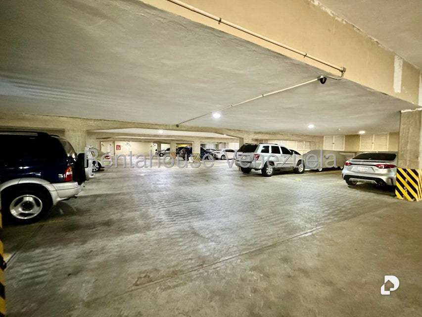 Apartamento en Las Esmeraldas, Caracas – 19