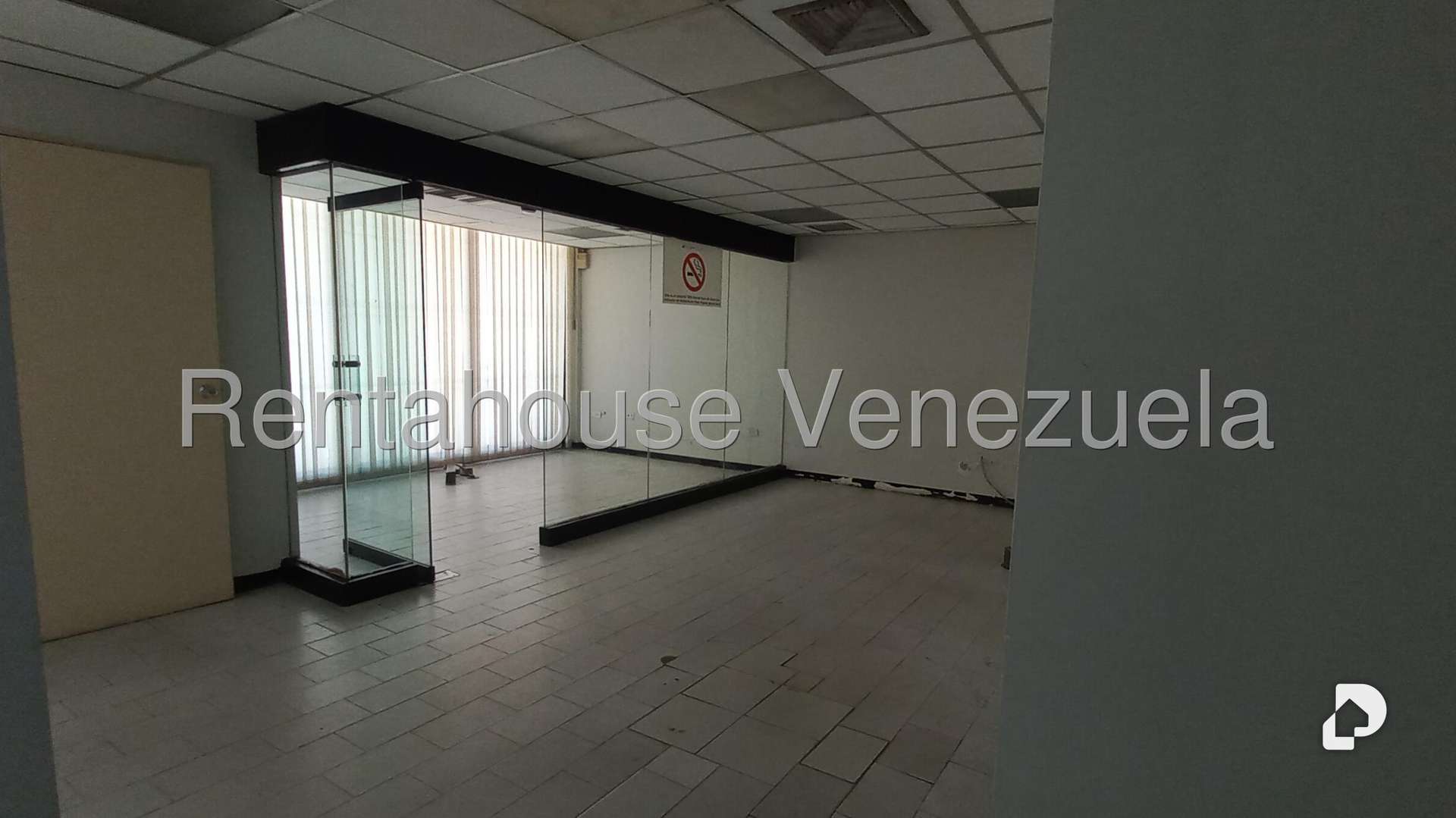 Local comercial en Parroquia La Candelaria, Caracas – 7