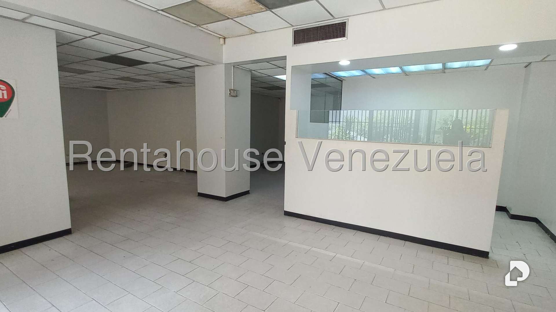 Local comercial en Parroquia La Candelaria, Caracas – 6